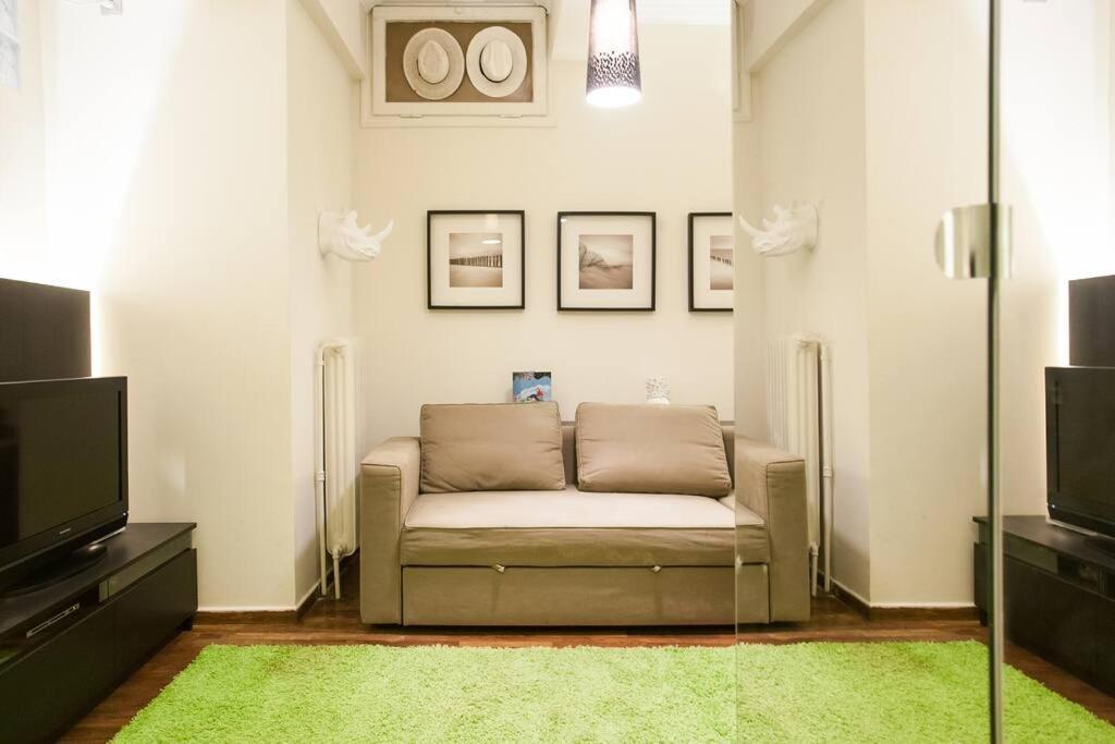 Ferienwohnung Traveler'S Dream In Historic Acropolis Downtown Athen Exterior foto